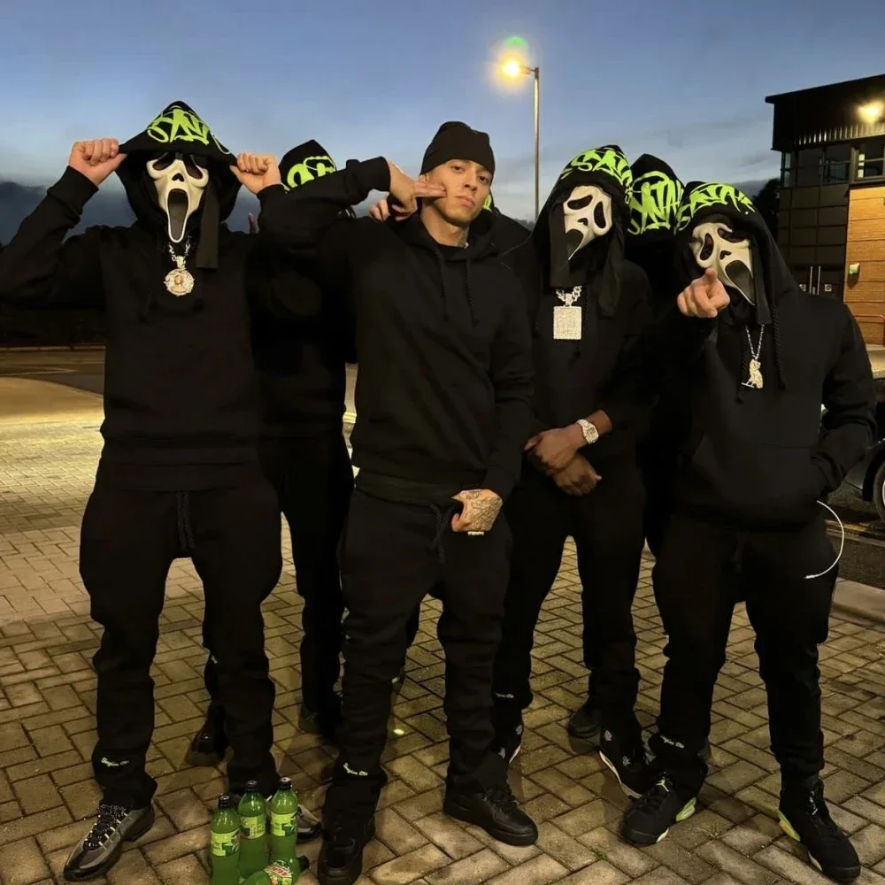 Спортивный костюм