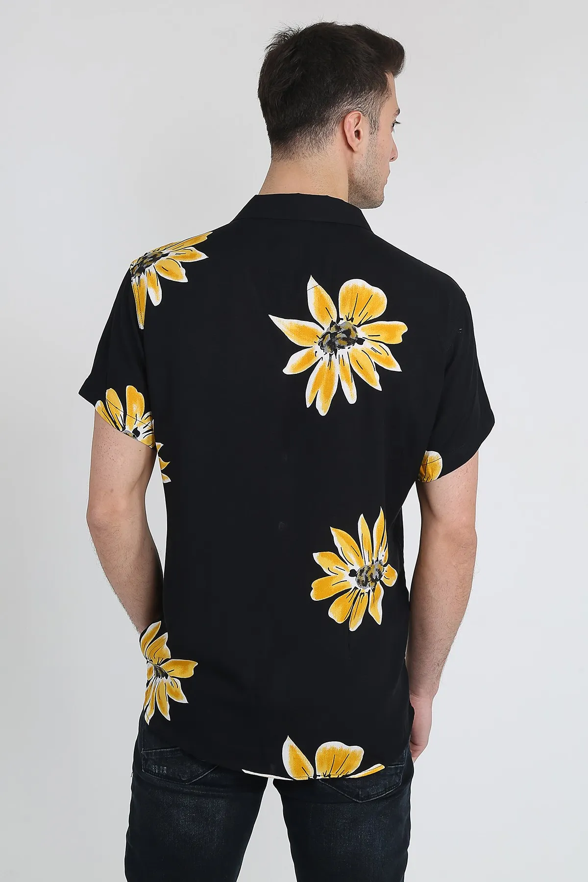 Therapy Men Men 'S Summer Short Sleeve Casual Print Shirt 21Y-4300588-2 Black-Yellow