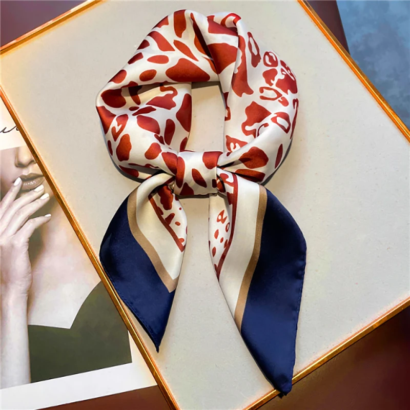 

2022 Fashion Satin Shawl Silk Scarf Women Print Hijab Wrap Female Hair Hand Wrist Foulard Headkerchief Tie Echarpe Bandana