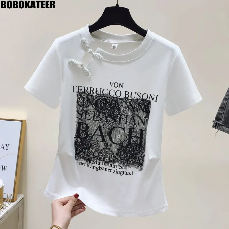 

BOBOKATTER футболка с коротким рукавом, Летняя футболка женский, Винтажные женская одежда, Пуговицы футболки, повседневные топы, Печать и кружево , белые футболка, стройный , модная 2023