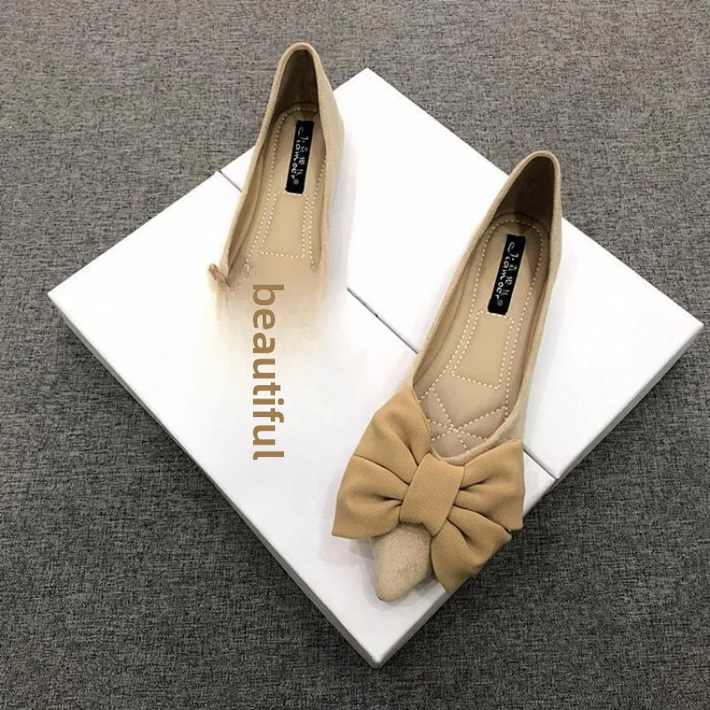 Удобные женские туфли на плоской подошве новый стиль 2024 заостренный носок