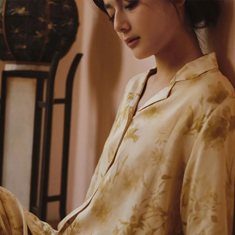 2024 атласная Женская благородная атмосферная печать с длинными рукавами Пижама