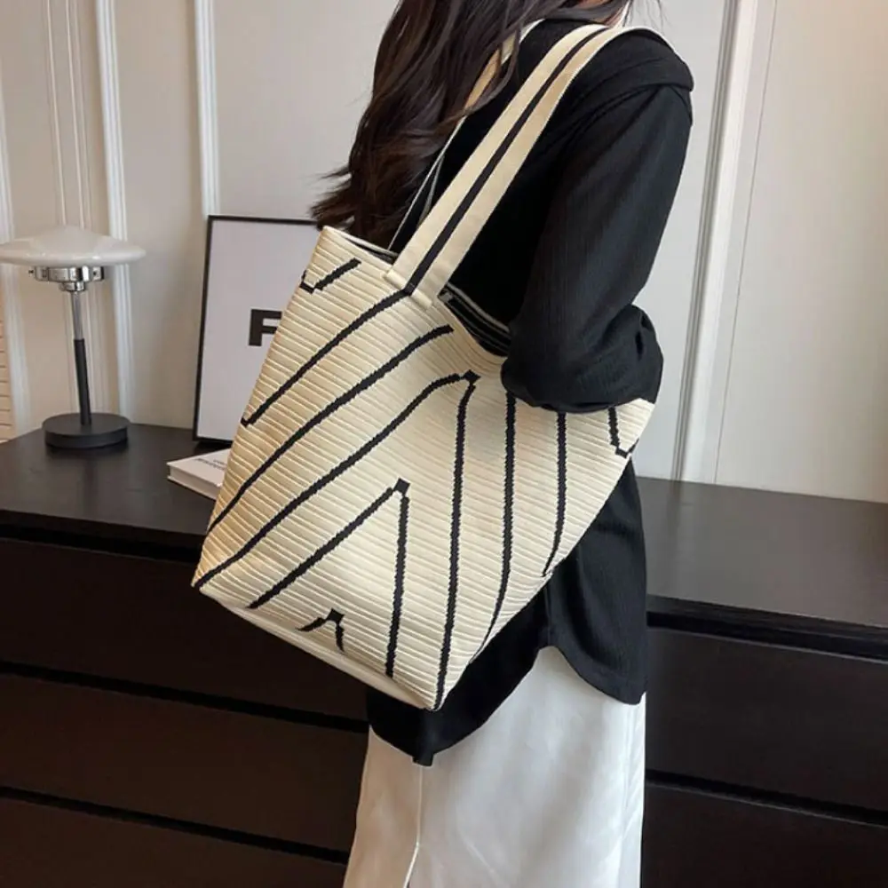 Двойная вязаная дизайнерская сумка с большой вместительностью и шелковой