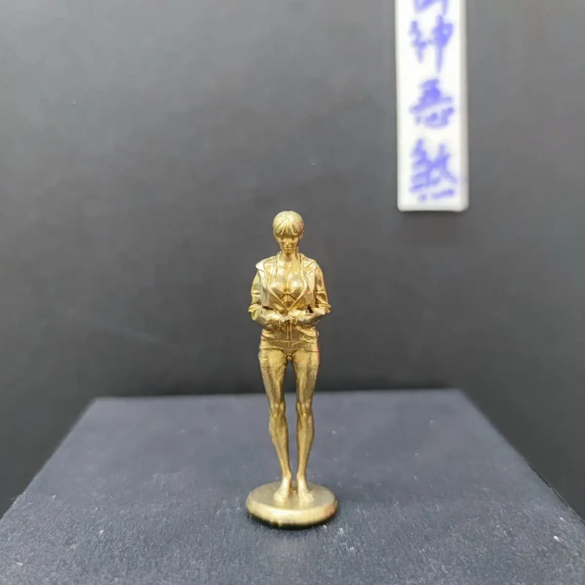 

6 см золотистая Чистая медь первая модель любовной Девушки ручной работы бикини, подруга-стесняйтесь, сексуальное японское стоячее украшен...