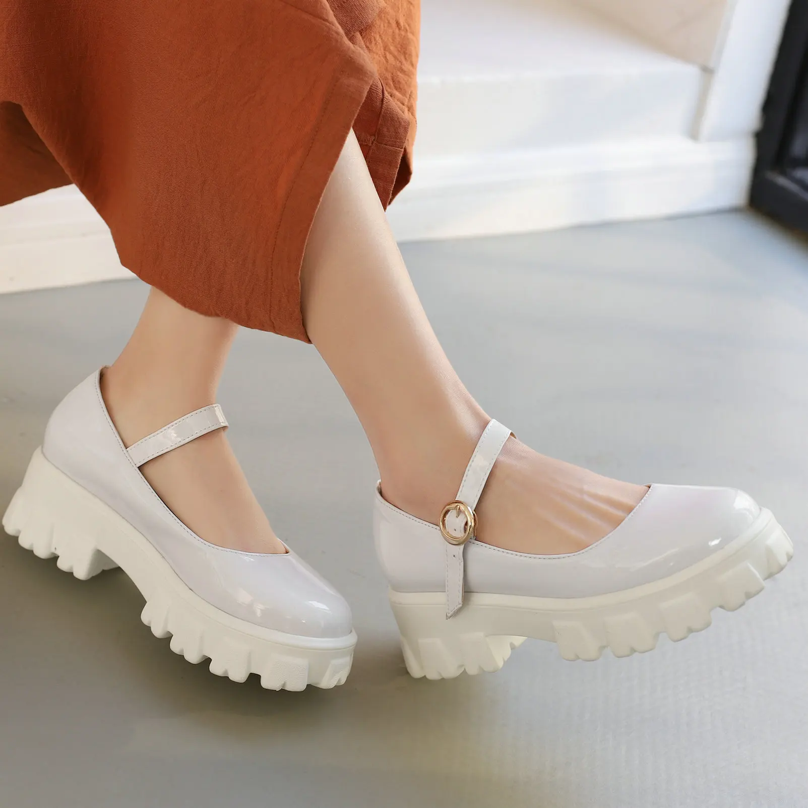 Eokkar Patent Leather Mary Janes Women School Uniform Shoes Block Heel Platform Goth Cosplay Shoes Buckle Pumps