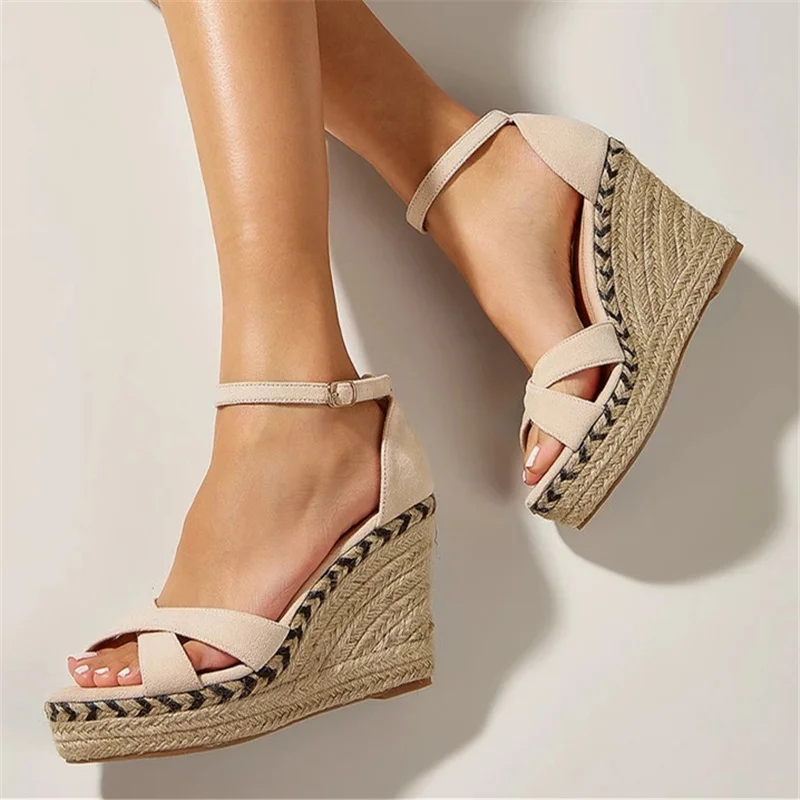 

Босоножки женские на танкетке, элегантные сандалии с открытым носком, туфли на платформе и высоком каблуке, с ремешком на щиколотке, дизайне...