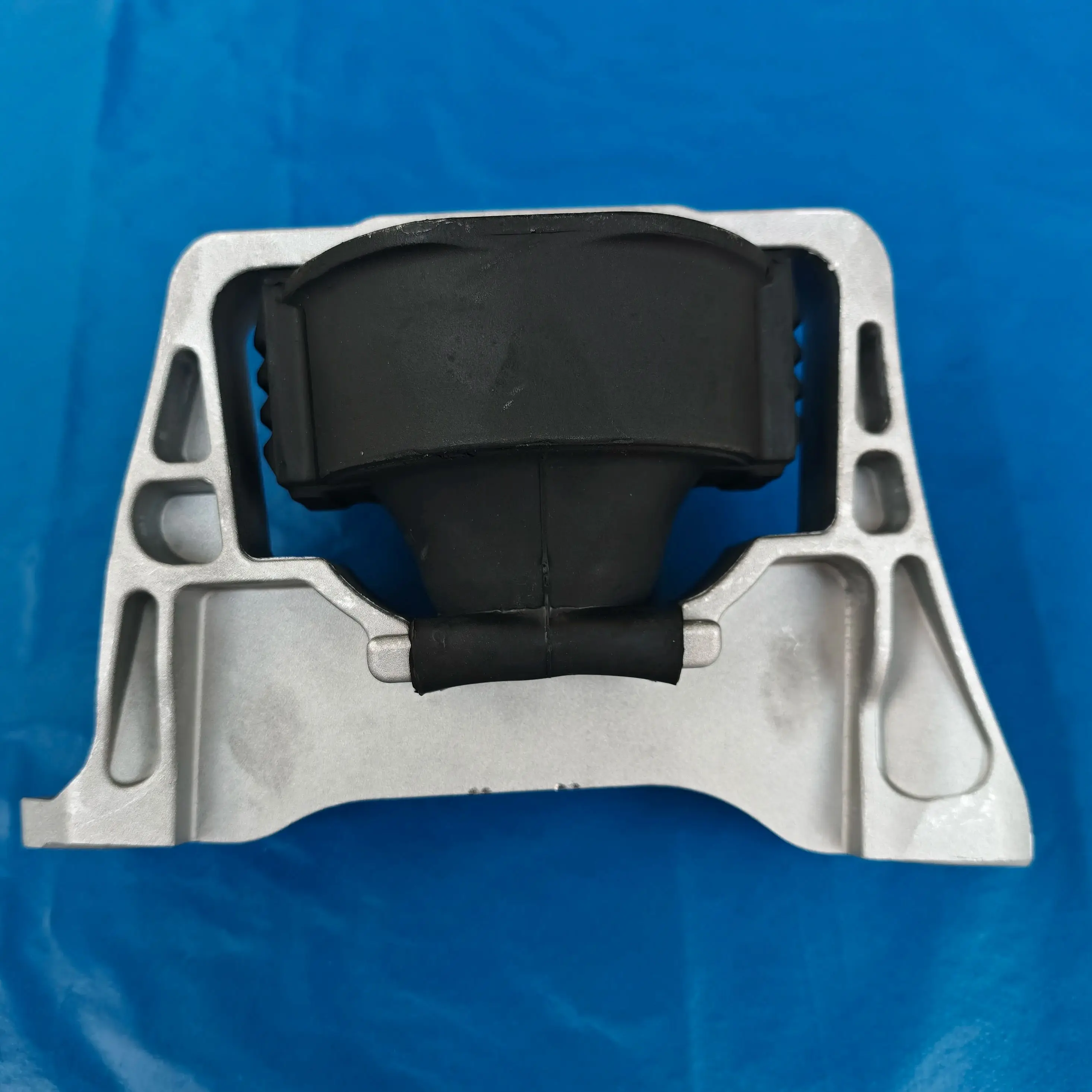 Флейта для подставки двигателя Ford 2 0/2 5