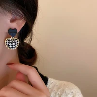korean version of the original design autumn and winter fashion sense of simple short qibiri check pendant girl eardrop