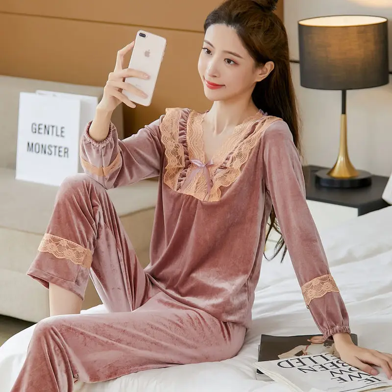 Pajamas Women's Winter New Fashion Golden Velvet Pyjamas Homewear Set Korean Loose Sexy V-Neck Sleepwear Nightwear Two Piece Set