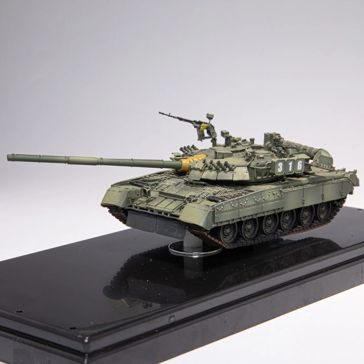 Масштабная модель основного боевого танка Т-80У (1:72) из смолы, 5 метров, военная техника, классическая модель для взрослых, подарок, статическая модель для демонстрации (art.: 3920da95df4ce) - 3920da95df4ce