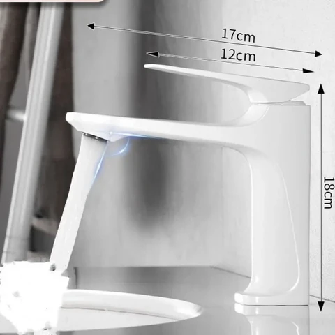 Смеситель для раковины в ванной комнате с латунным сердечником, современный смеситель для умывальника с одной ручкой на столешнице, смеситель для горячей и холодной воды, бытовой