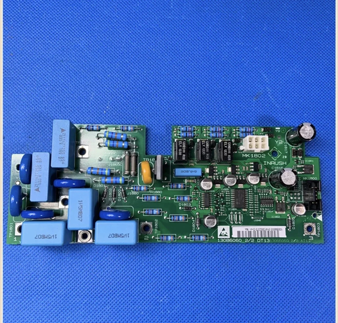 130B6060 2/2 DT13 Б/у преобразователь переменного тока FC301-202 102 триак запуску триггерная