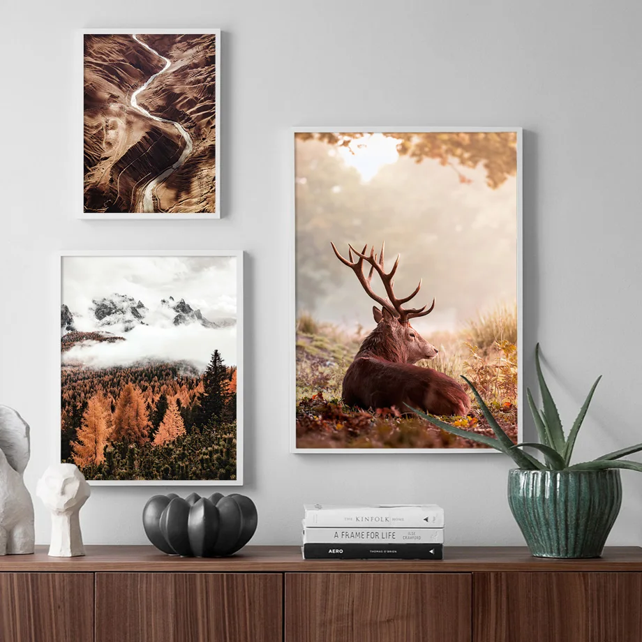 Облако гора солнечный свет лес озеро олень волк скандинавский плакат Настенная