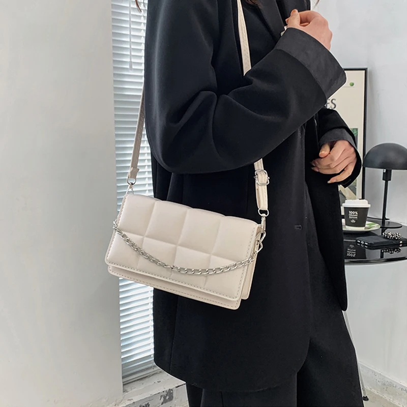 

Fashion Vintage Designer Shoulder Boston Bag for Women Luxury 2023 New in Messenger Handbag Brand Tote Lattice Purse to Travel