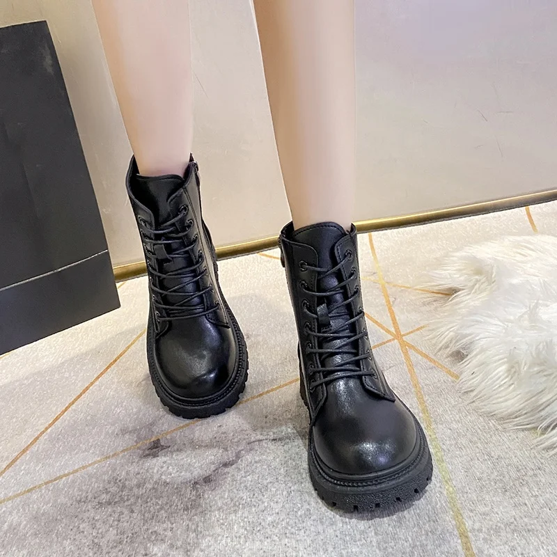 Женские ботинки с круглым носком на квадратном каблуке увеличенной молнией