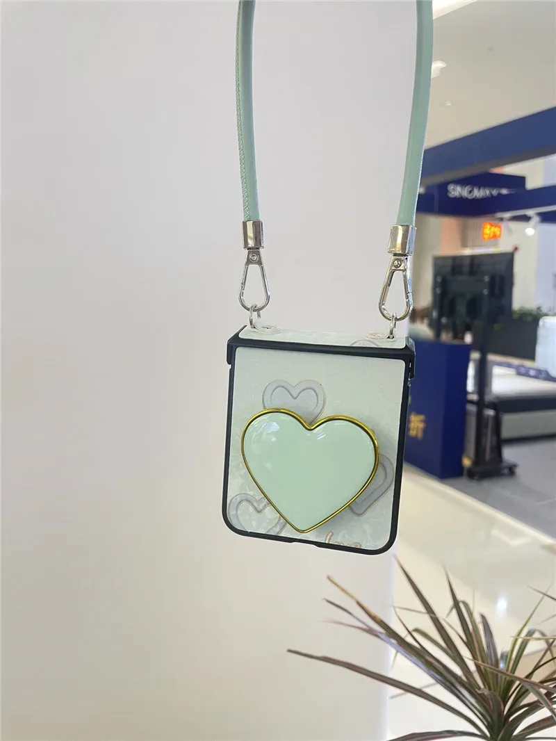 Милый мультяшный чехол с сердечками для Samsung Galaxy Z Flip6 Flip5 Flip4 Flip3 Moto Razr50 ultra OPPO Find N3Flip