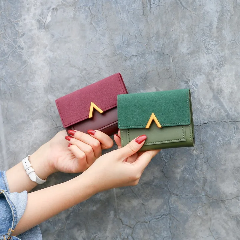 

1PC Women Purse Vintage Small Short Leather Wallet Luxury Brand Mini Female Fashion Wallets And Purse Credit Card Holder