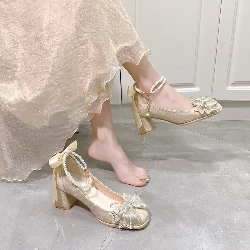 Женское платье на высоком каблуке с круглой головкой и толстым каблуком мицва