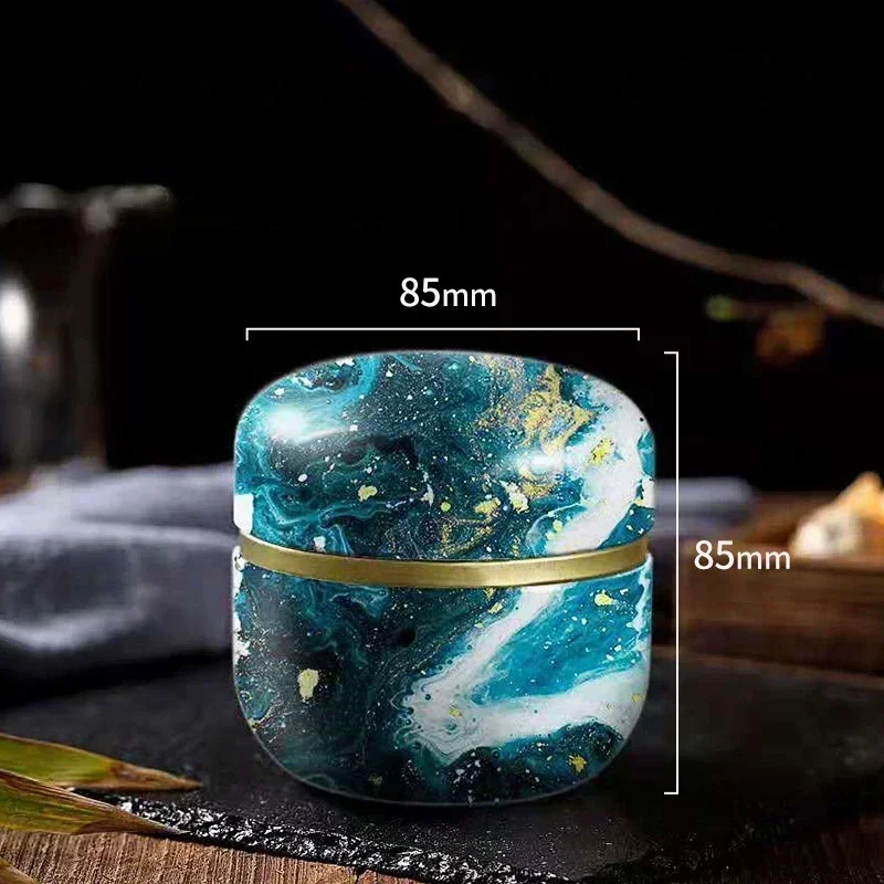 

Жестяные банки для хранения