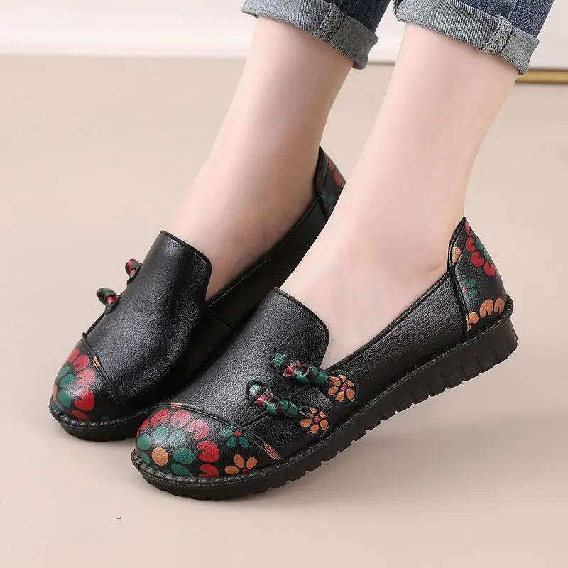 Spring Women Casual Shoes Leather Women Flats Shoes Loafers Slip-on Ladies Light Fur Moccasins Designer Shoes Zapatos Mujer