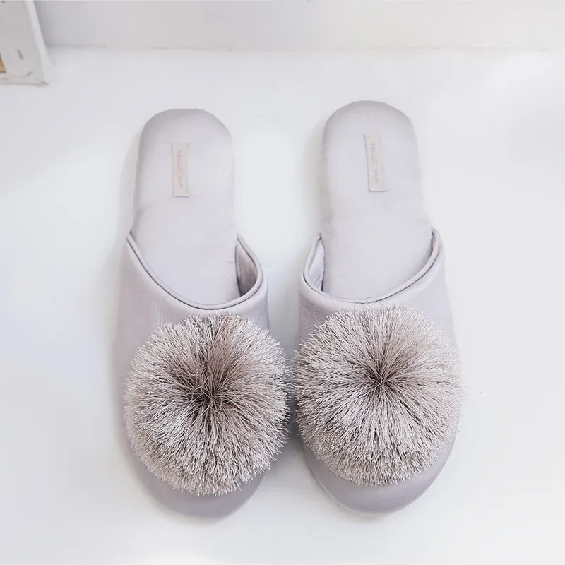 New Product Tassel Ball Comfortable Furry Indoor Home Slippers Female Rubber Bottom Slippers