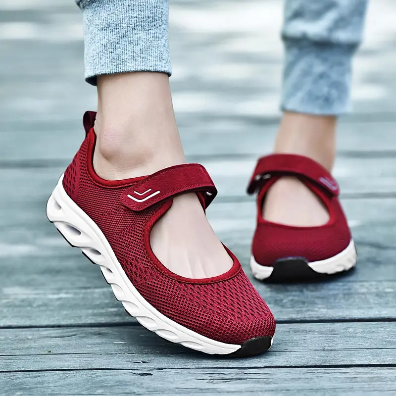 

light breathable Sports Shoes For Women Snackers Woman's Sneakers Damske Boty Women Sport Sneakers Sneakers Running Shoes Trnis