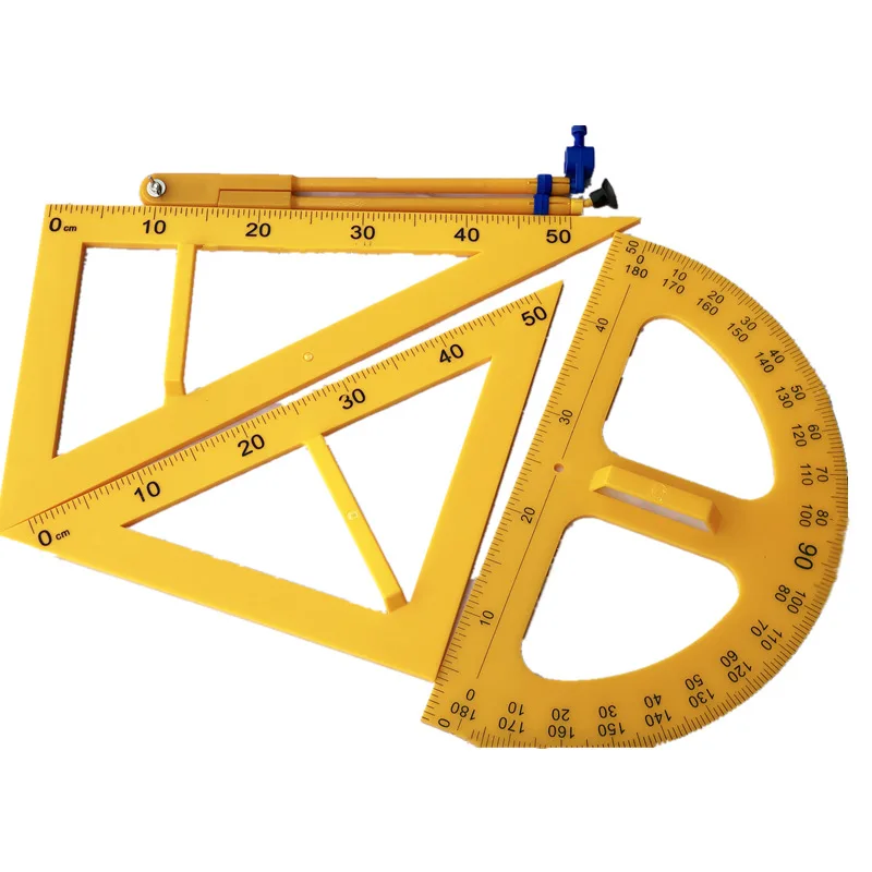 Треугольная пластина в комплекте транспортир двойного назначения компасы