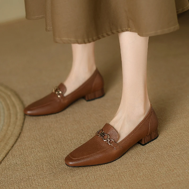 

Heihaian 2023 Spring New Single Shoe Retro Style Square Toe Women's Loafers Decorated With Metal Fasteners