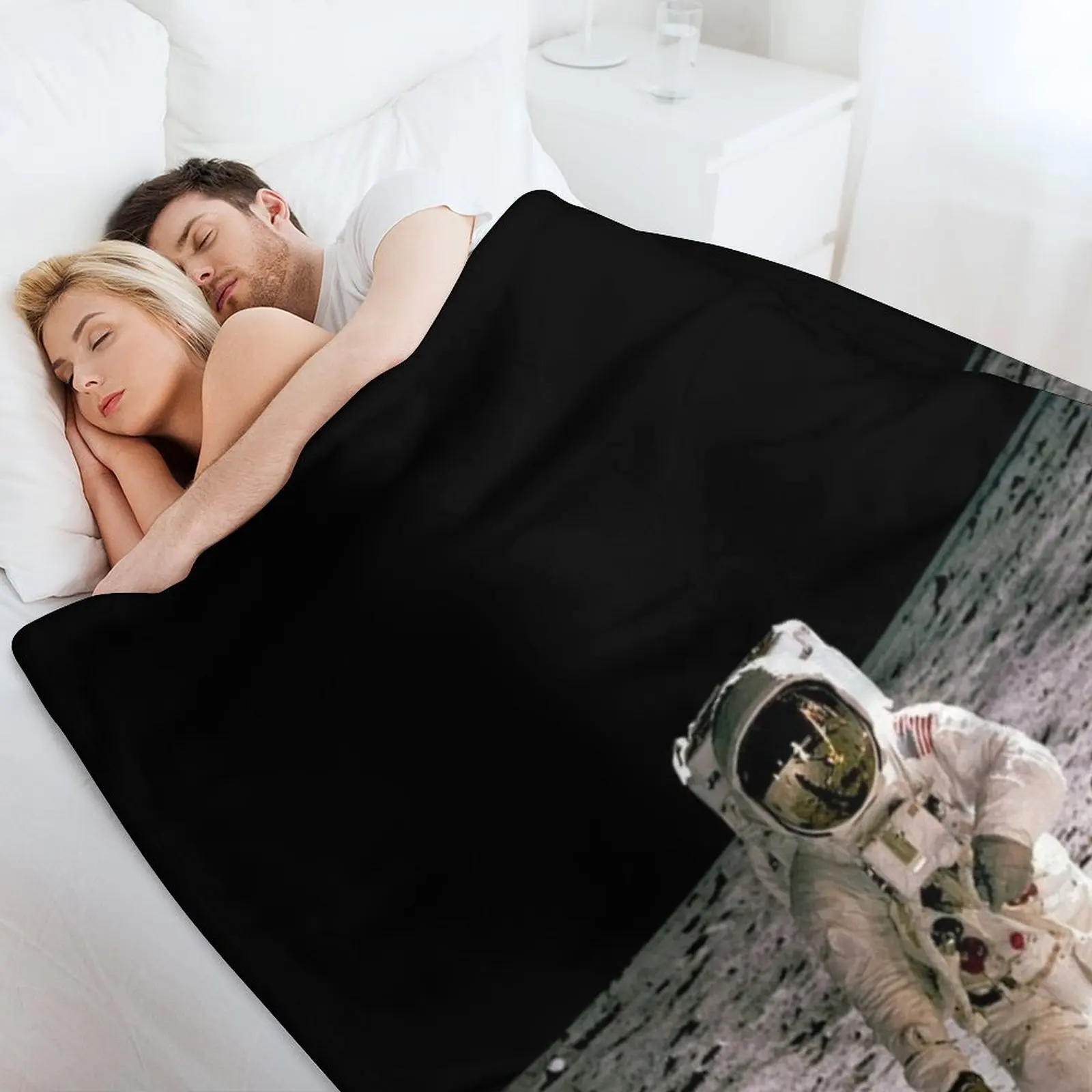Одеяло Buzz Aldrin On The Moon дизайнерское индивидуальное подарочное очень большое