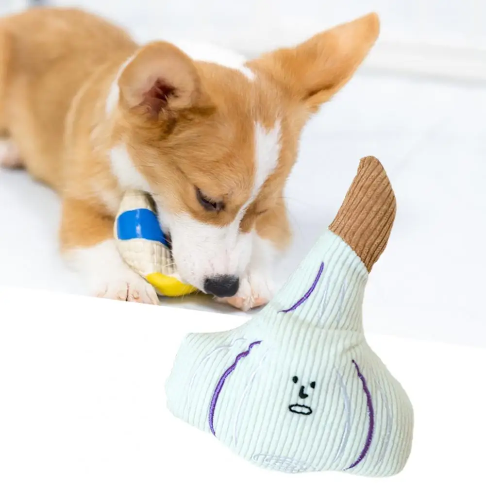 

Dog Toy Cartoon Onion Garlic Shape Bite Wear-resistant Harmless Interactive Stress Relief Squeaky Vegetable Plush Doll Pet Toys