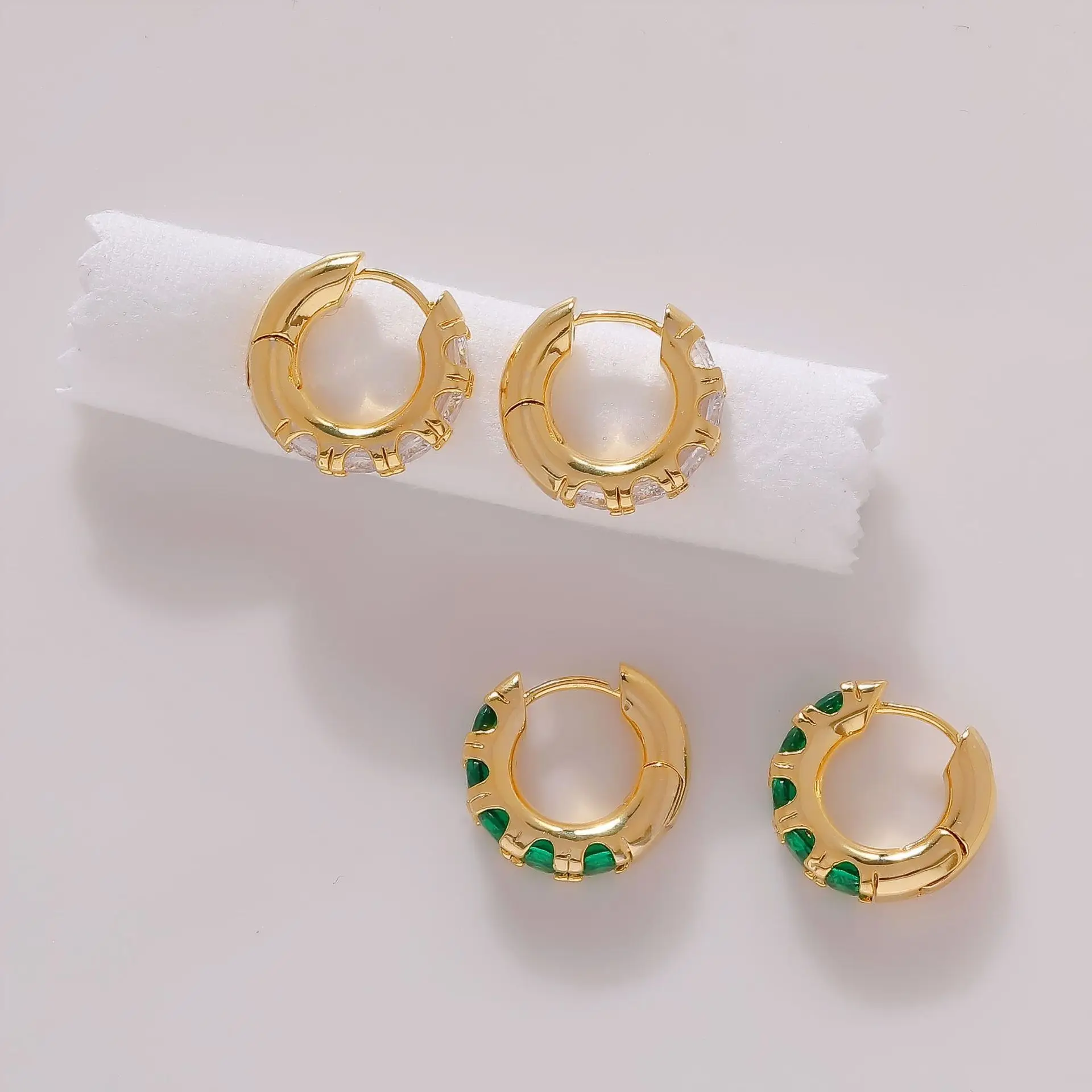 

2022 минималистичные медные латунные петли с классическими сверкающими стразы, Винтажные серьги с покрытием 16k, ювелирные изделия для женщин,...