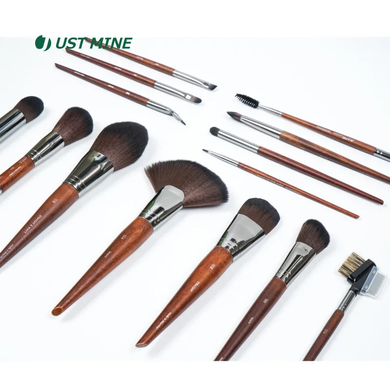 1 шт. Кисть для макияжа с деревянной ручкой кисти теней консилера пудры румян