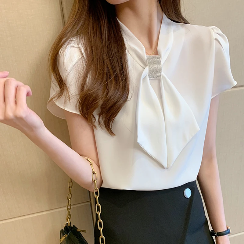 Женская шифоновая блузка с коротким рукавом-лепестком и бантом | одежда
