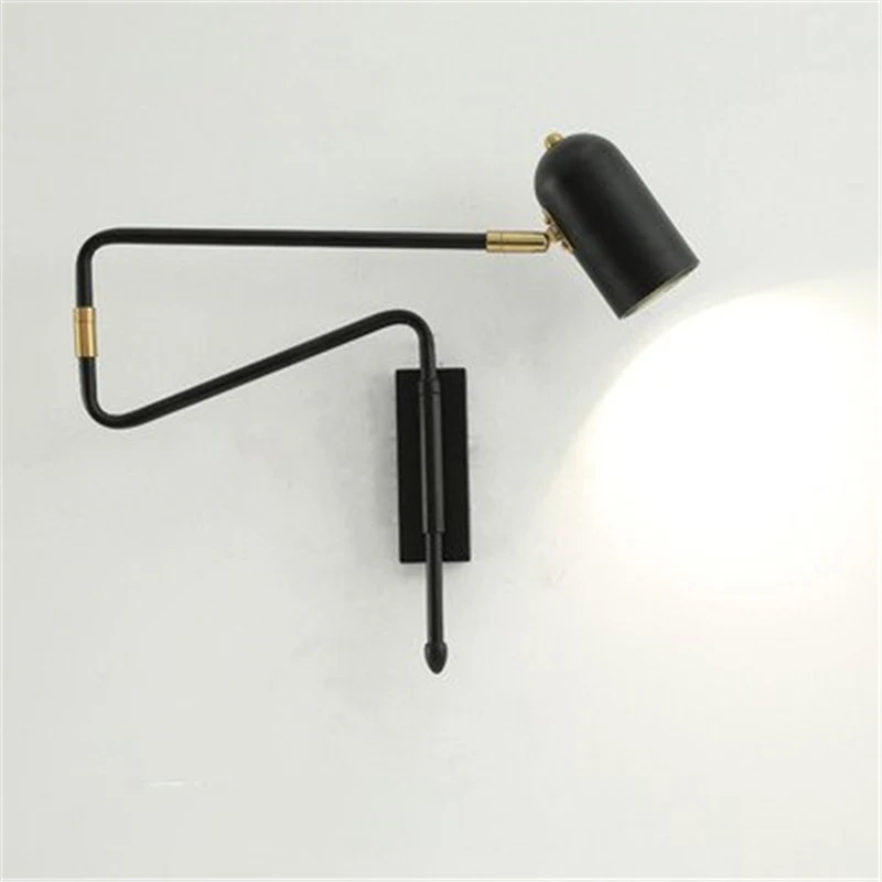 

Золотой вращающийся настенный светильник HomeLover