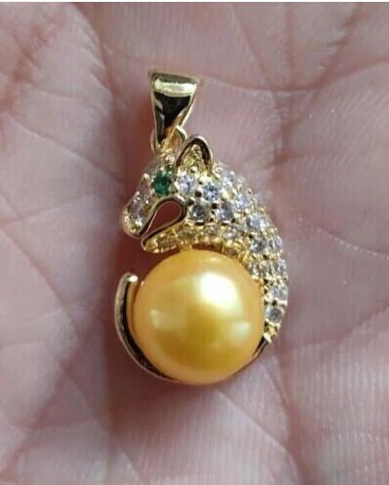 

HOT AAAA 8-9MM SOUTH SEA GENUINE GOLDEN STUD PEARL PENDANT.