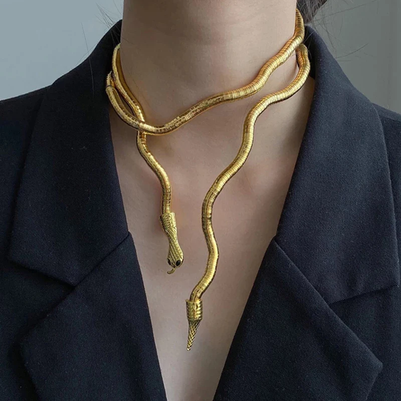 

European and American Punk Multilayer Necklace Metal Cool Curved Snake Necklace Bracelet Ladies Men's Vintage Gothic Jewelry