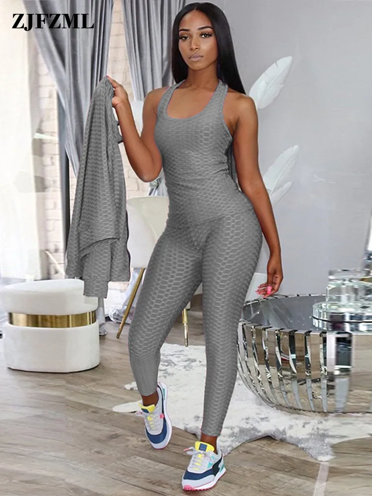 Спортивный костюм женский из 3 предметов облегающий топ на молнии и спортивные