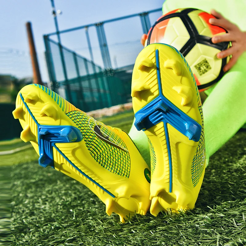 HIKEUP Brazil Football Shoes  Brazilian Nation Team Sports Footbal Sneaker Man Low Top Long Spike Soccer Shoes