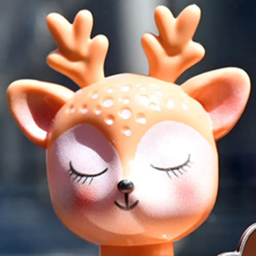 Яркий солнечный орнамент с оленем для интерьера автомобиля и домашнего декора