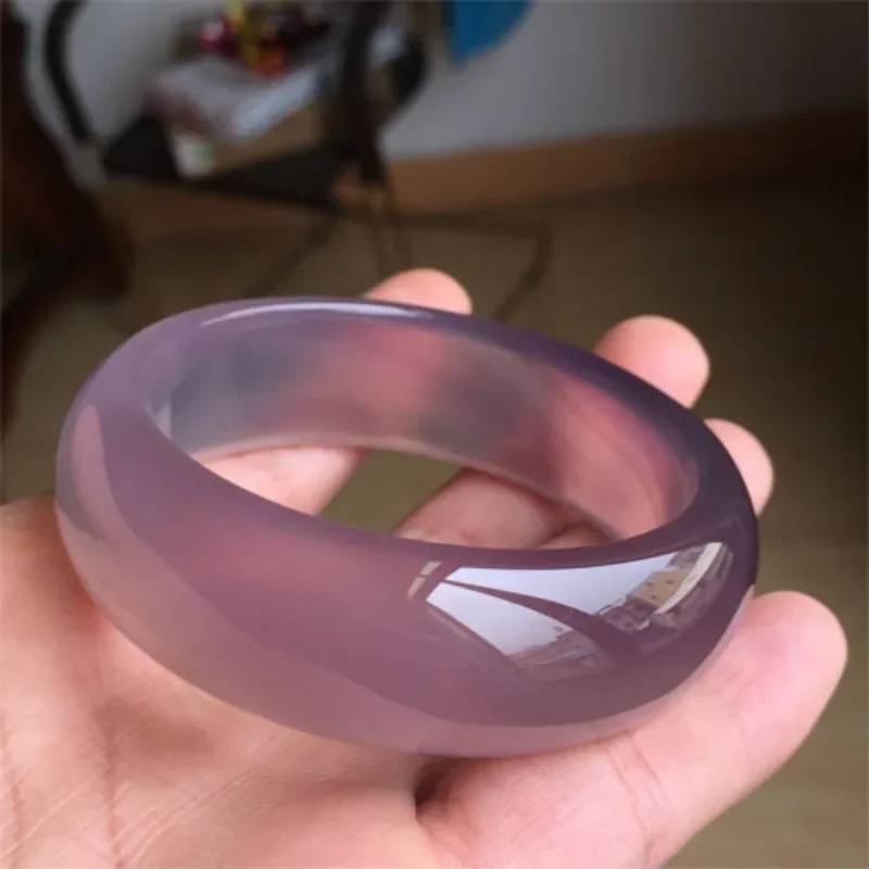 Широкий женский браслет из халцедона Emperor Purple нефритовый фиолетового цвета