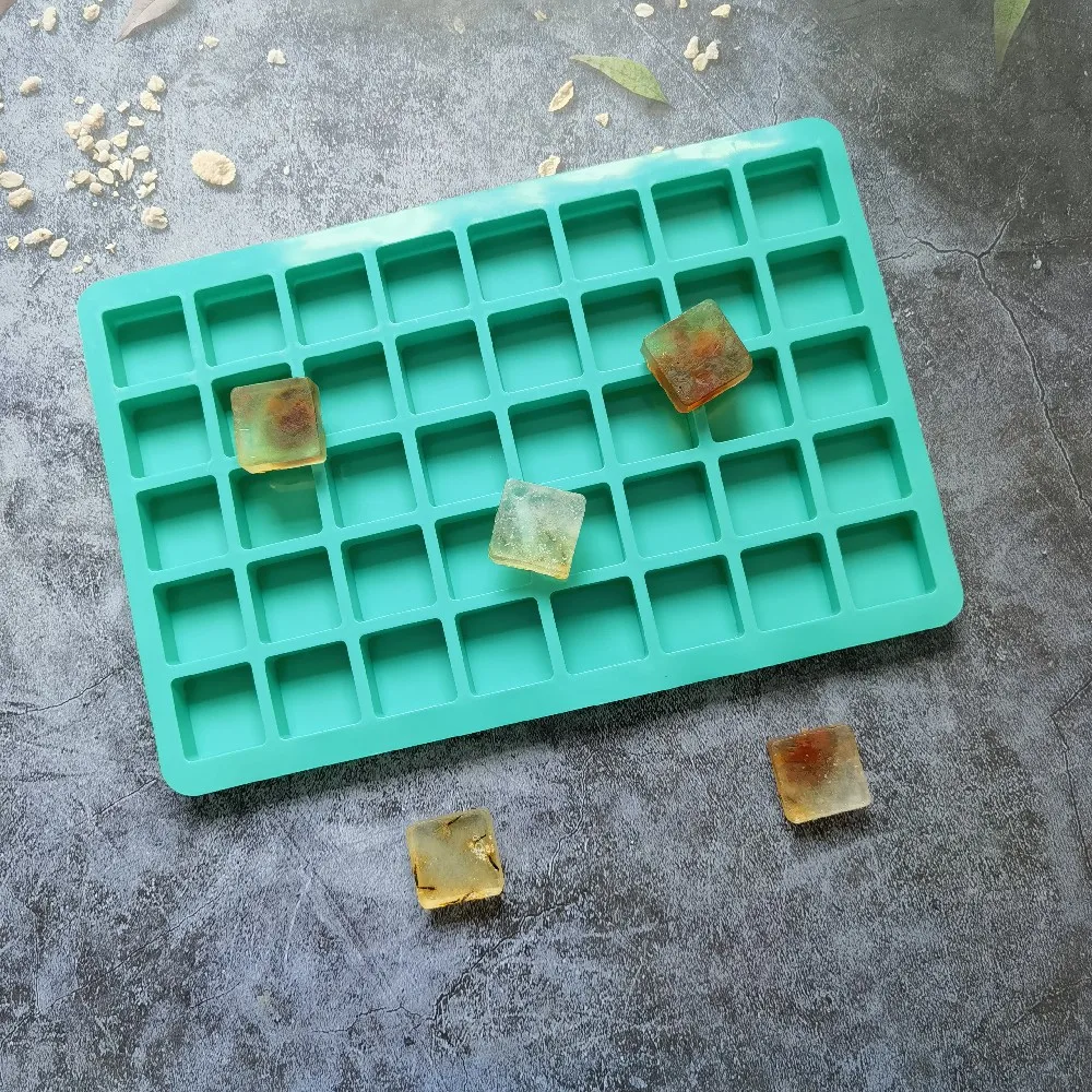 

40 Grid Mini Ice Cubes Silicone Ice Tray Foldable Ice Mold Ice Breaker Ice Grid Tray Small Square Mold Ice Maker Silicone Mold