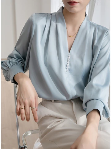 Satin White Shirt Women Casual Shirts 2022 Autumn Chiffon Blouses Women V-Neck Ladies Tops Pearl Elegant Blouse Female Clothing