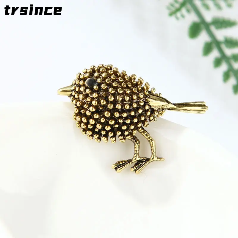 

Fashion Retro Hummingbird Brooches for Women Animal Bird Brooch Pin Jewelry Mini Broches Banquet Gifts