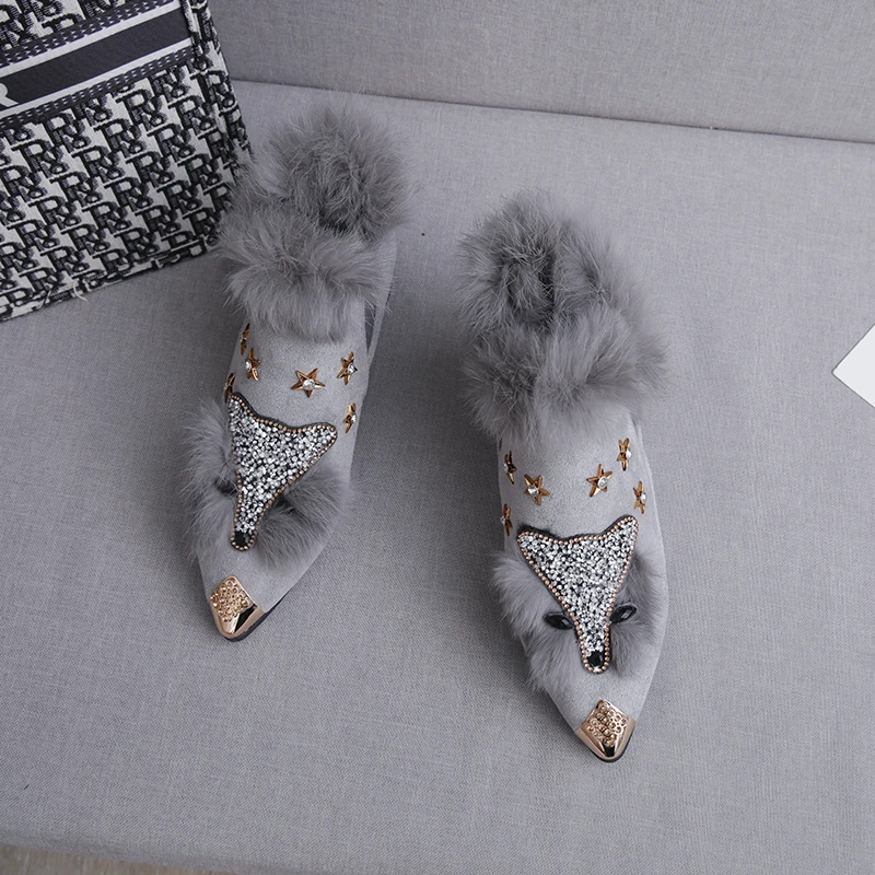 

Женские ботинки большого размера, новинка зимы 2022, стильная обувь с острым носком и плюшевой подкладкой из лисьего меха, женские модные боти...