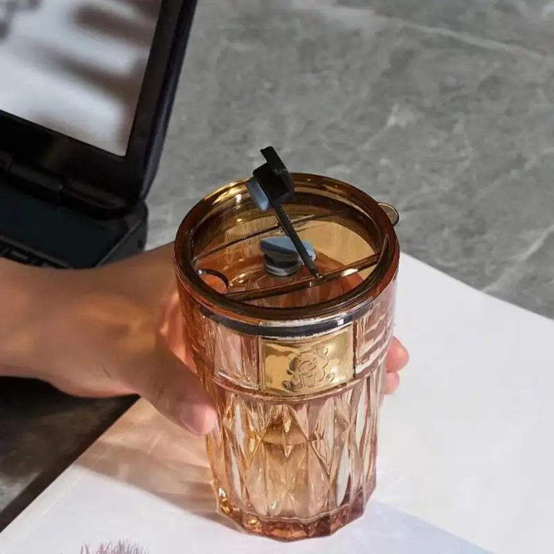 Стеклянная чашка для сока |