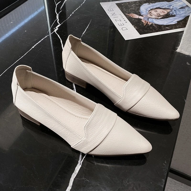 

Comfortable Square Heel Shoes Women 2022 Hot Sale New Autumn Simple Pointed Shallow Mouth Low Heel Work Women's Leather Shoes