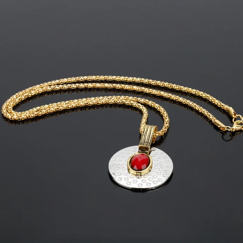 Bandai Legends Wanda Scarlet Witch Figure Necklace Same Accessories Gifts For Women Girlfriend |