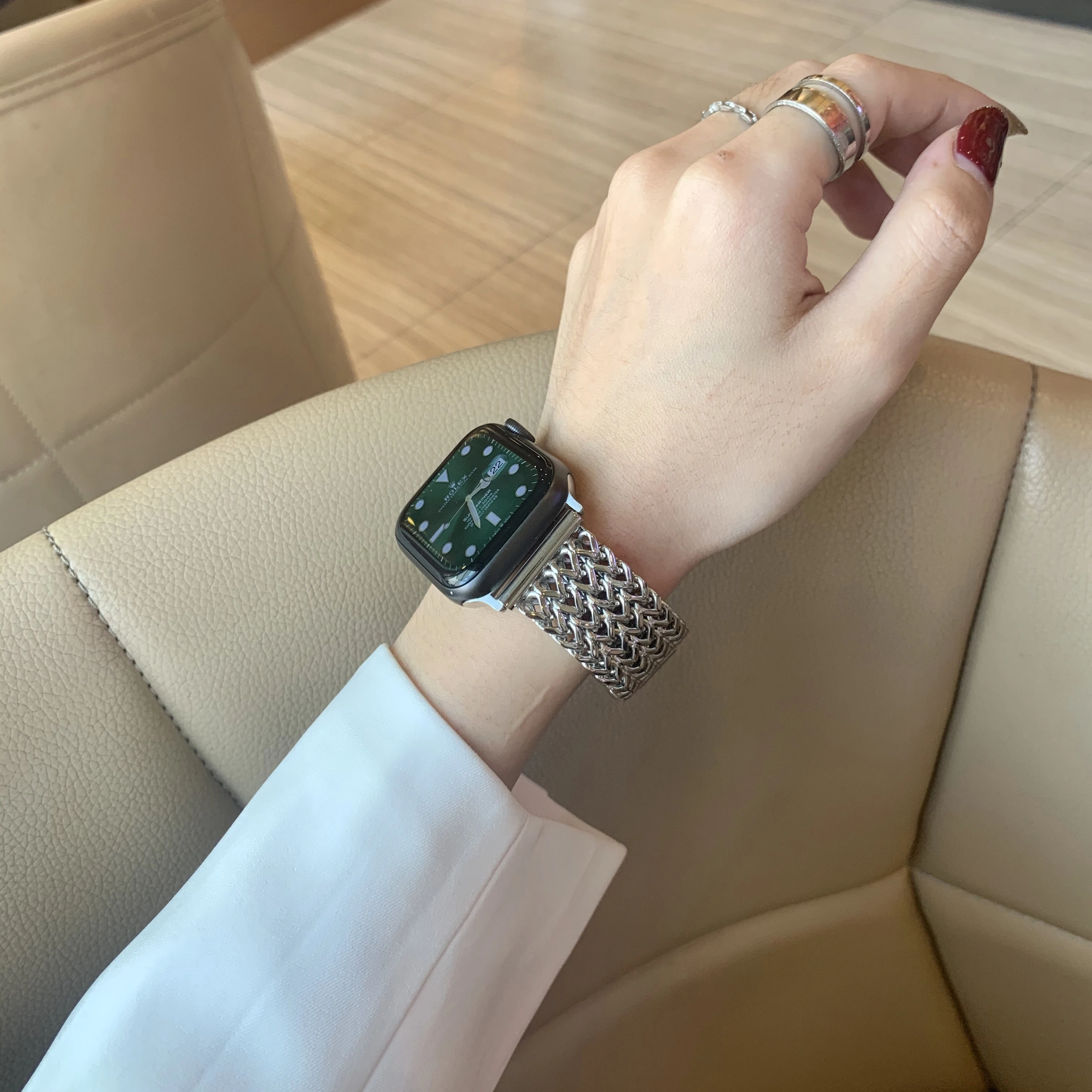 Metal Link Bracelet for Apple Watch Band 40mm 44mm 38mm 42mm 41mm 45mm Stainless Steel Strap Fit iWatch Series 8 7 6 SE 5 4 3