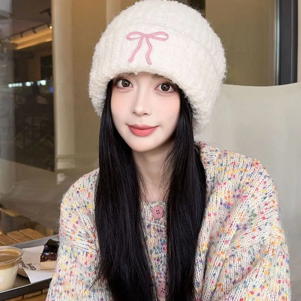 Повседневная однотонная вязаная шапка с бантом шерстяная теплая крючком для