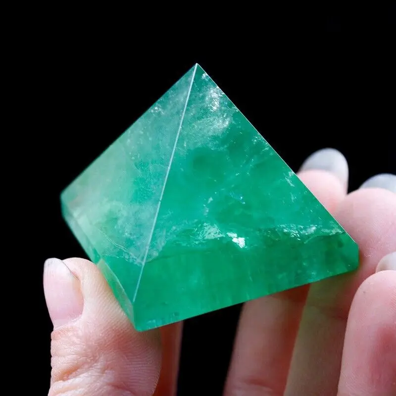 селенит текстура бесшовная. кристаллики разноцветные. морион (минерал). флюоритовая пирамидка. супер кристалл севен.